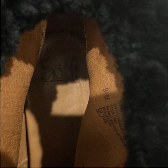 EUC: $189 SOFFT Suede Shearling-Lined Boots, Size 9.5 - Picture 11 of 11